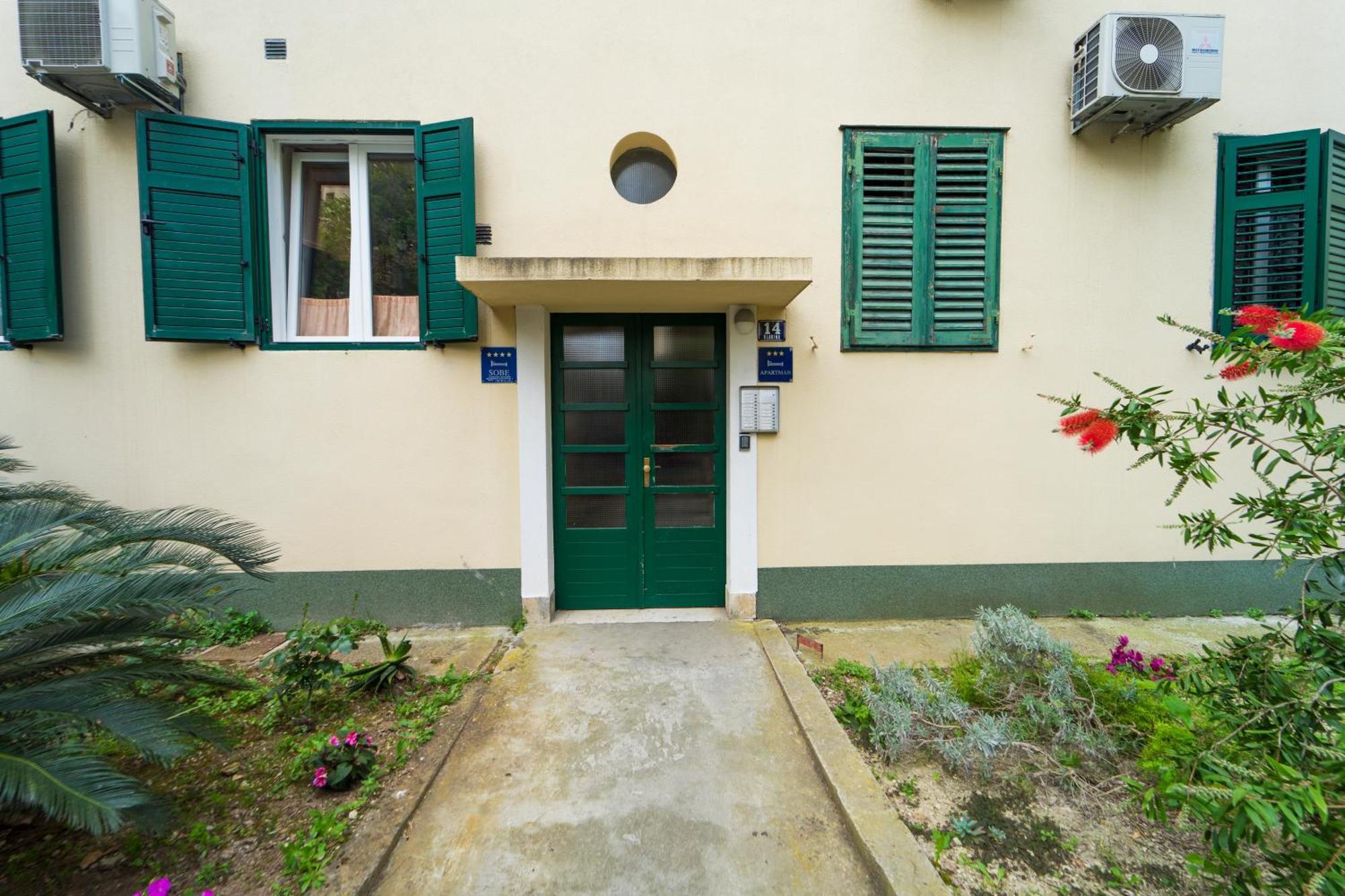 Luxury Rooms And Apartment Silente Bacvice Split Exterior foto